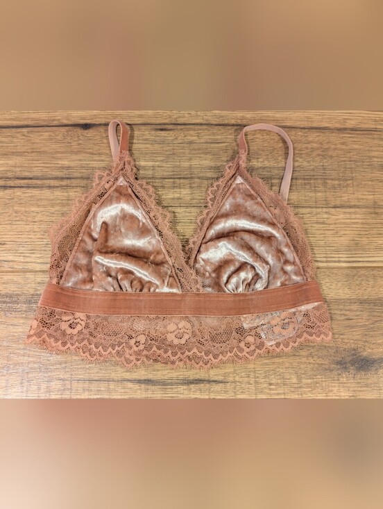 Forever 21 Other - Forever 21 Velvet Bralette Size Small Peachy Coral Colour